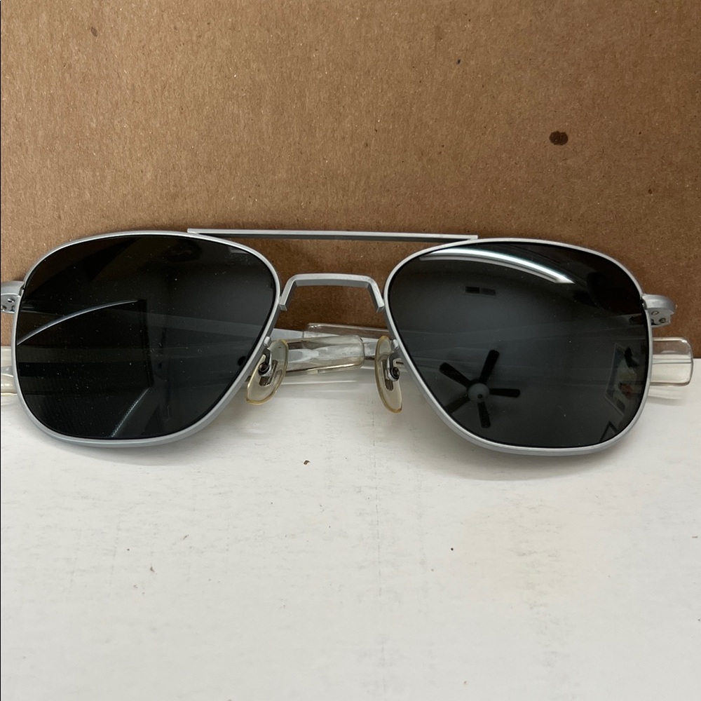 American Optical Silver Aviator Sunglasses size 5 1/2